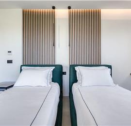 5 bedroom luxury seaside villa with indoor & outdoor pool, near Acharavi, sleeps 10